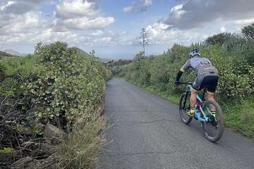 Dominio en Telde de ciclistas suecos en la Fénix Bike/TA.